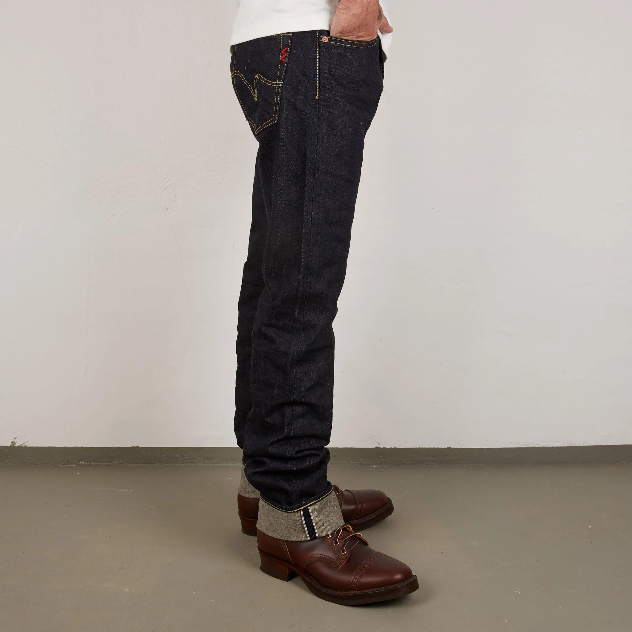 IH-666S-142 - 14oz Selvedge Denim Slim Straight Cut Jeans - Indigo - Image 4