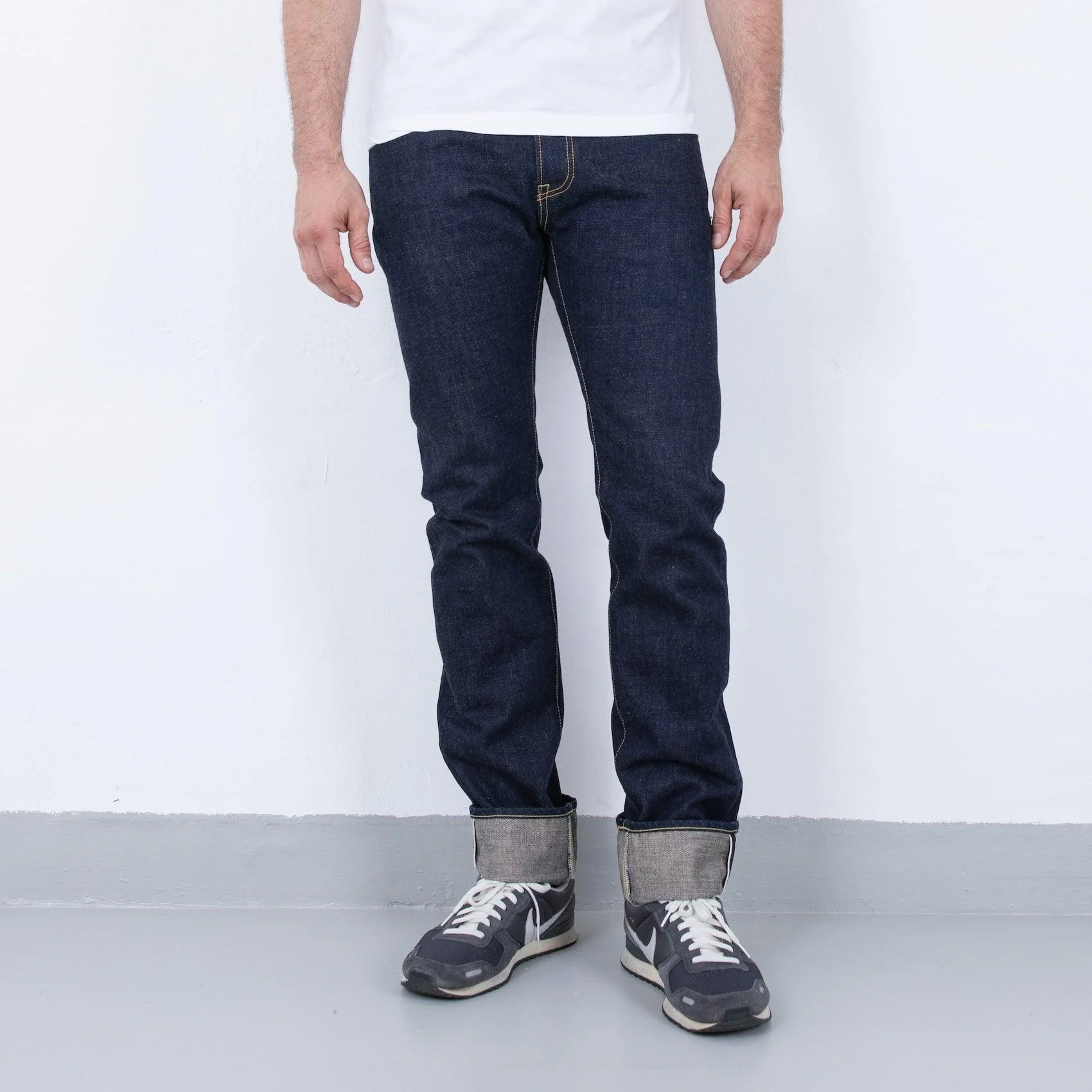 IH-777S-18 - 18oz Vintage Selvedge Denim Slim Tapered Cut Jeans - Indigo - Image 3
