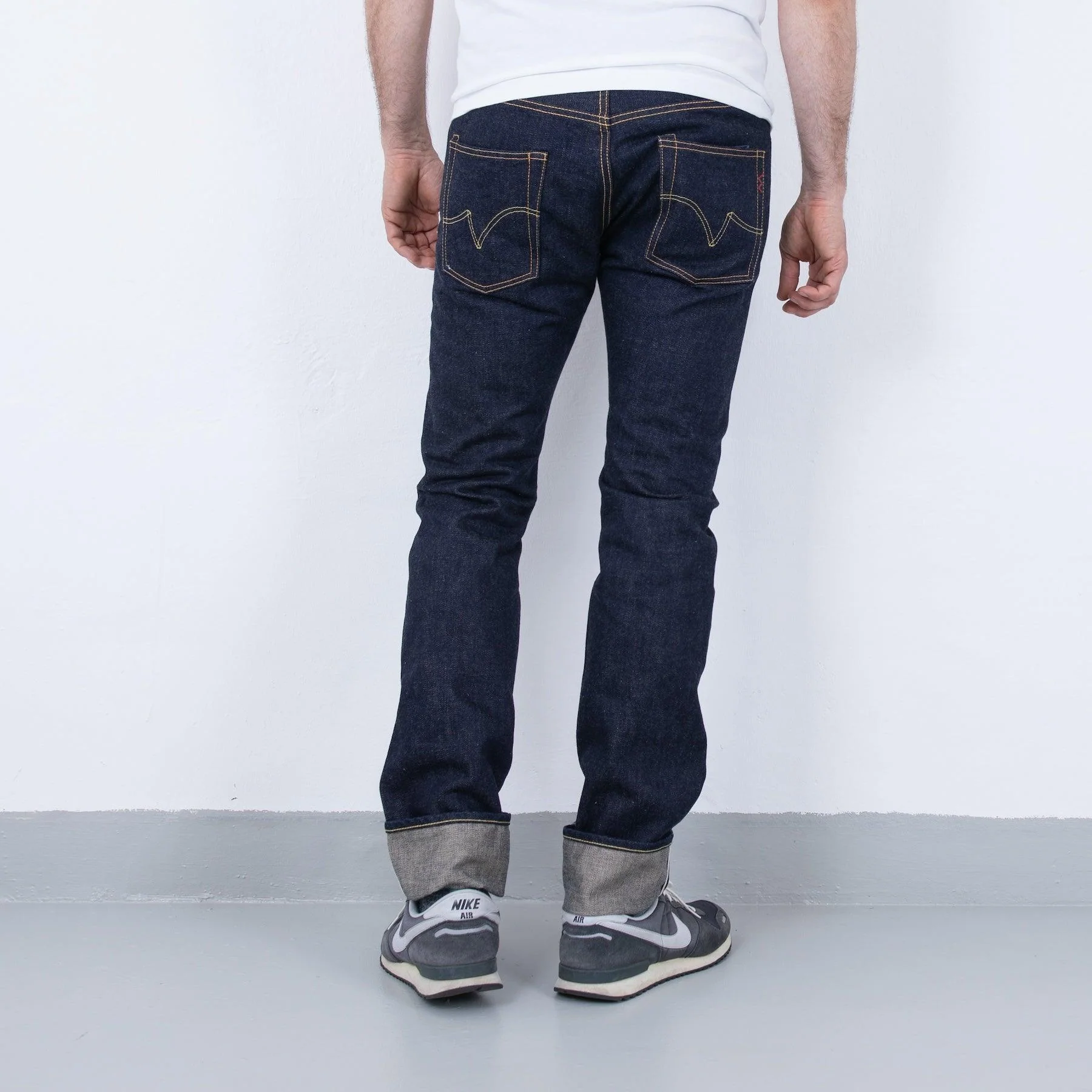 IH-777S-18 - 18oz Vintage Selvedge Denim Slim Tapered Cut Jeans - Indigo - Image 5