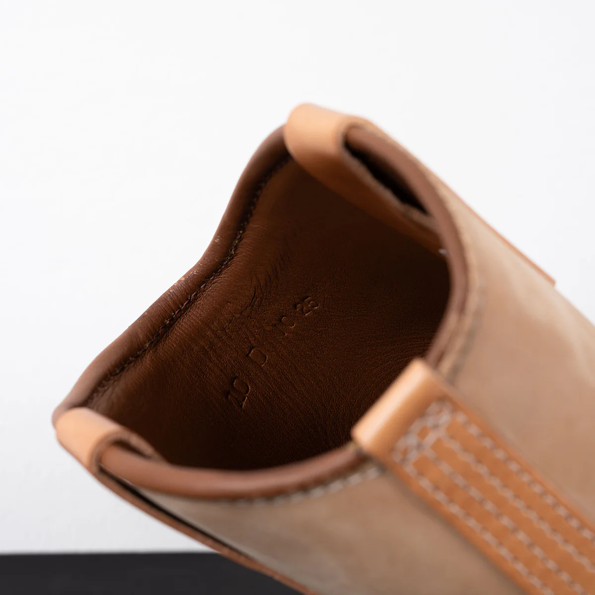 WE-SPBE1091WLL705-NAT - WESCO Two-tone Custom Morrison  - Natural Horsehide - Image 12
